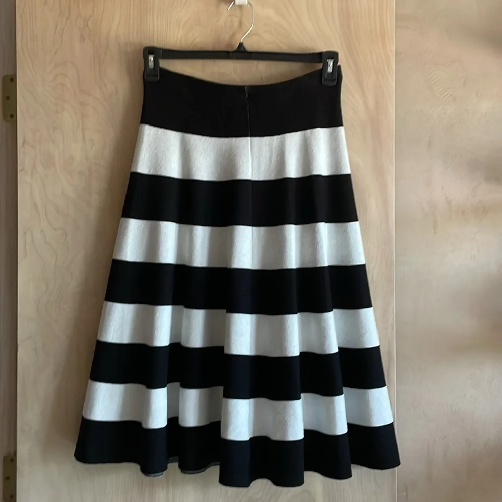 RVN Skirt Jacquard Knit Black White Stripe Women’s Sz: L